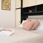 Apartment With Parking Space - 22841