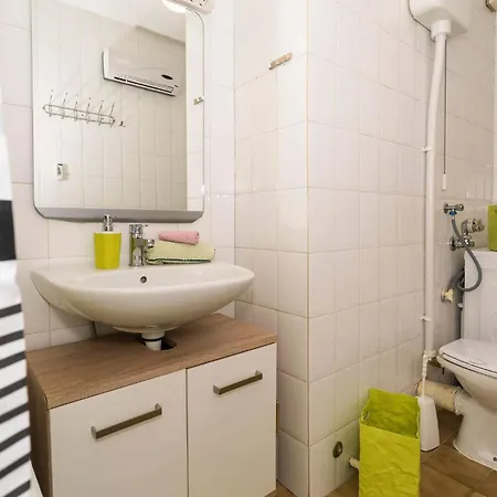 With Parking Space - 22841 Apartamento